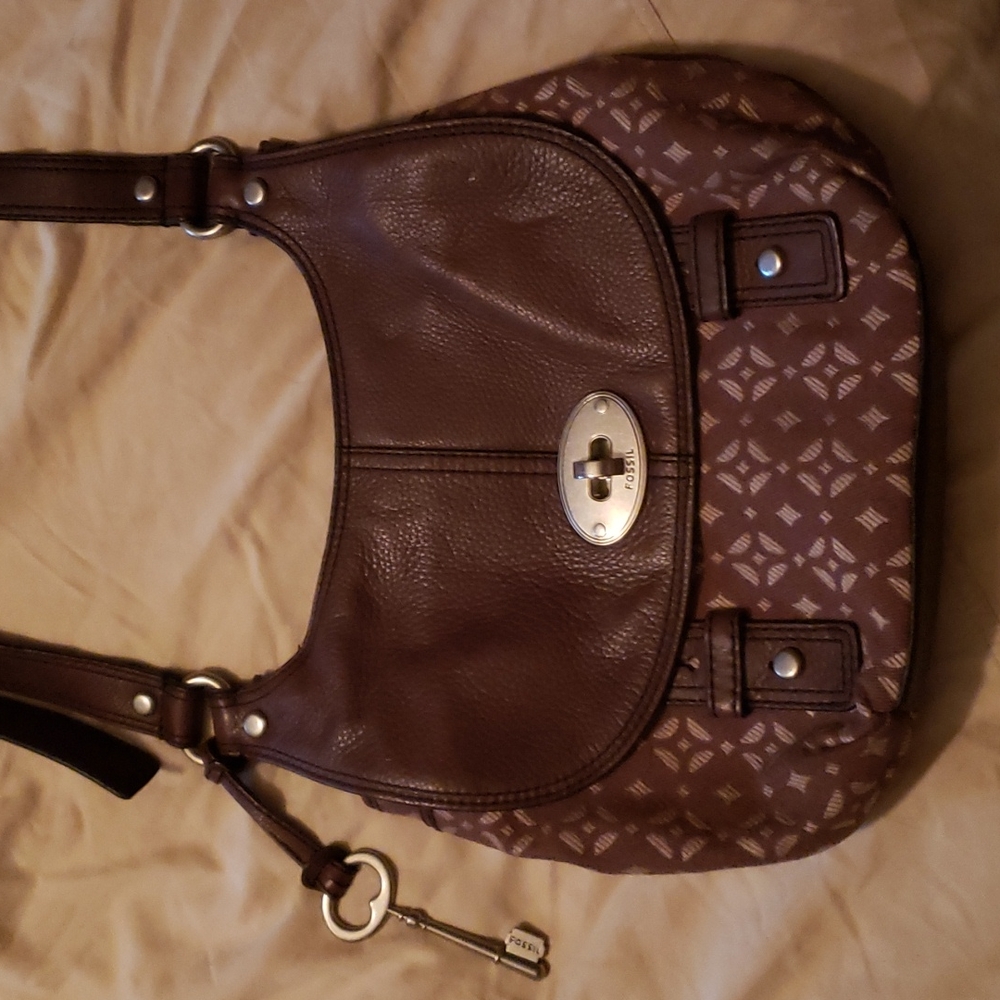Fossil purse